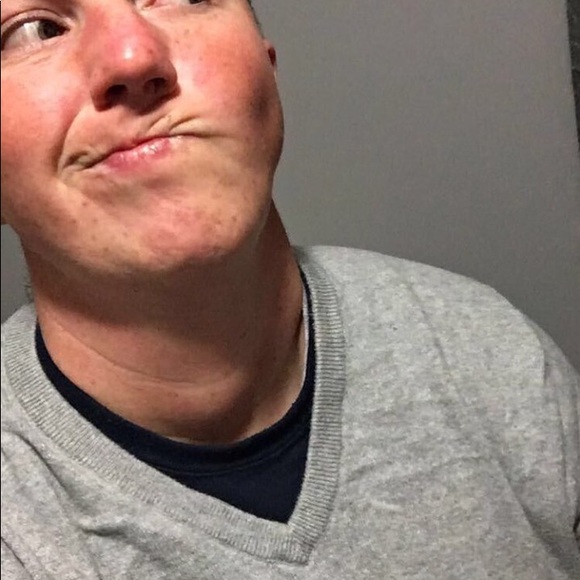 Meet your Posher, Alex - Picture 5 of 5